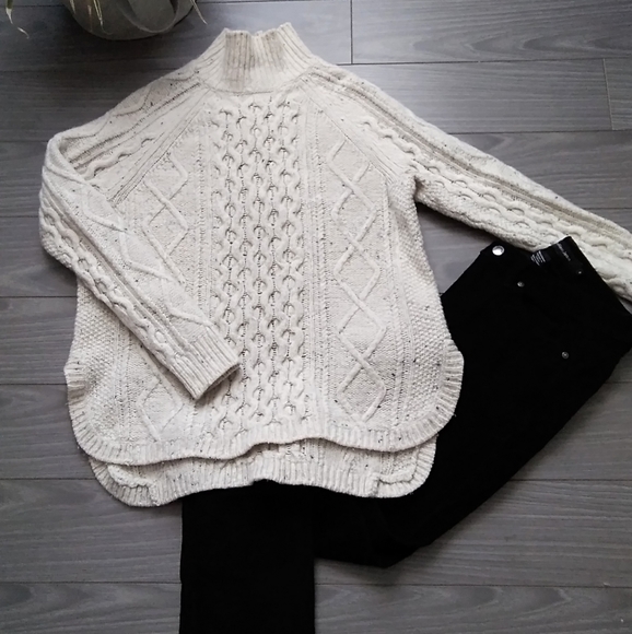 Far West Sweaters - Far West Knit Pullover